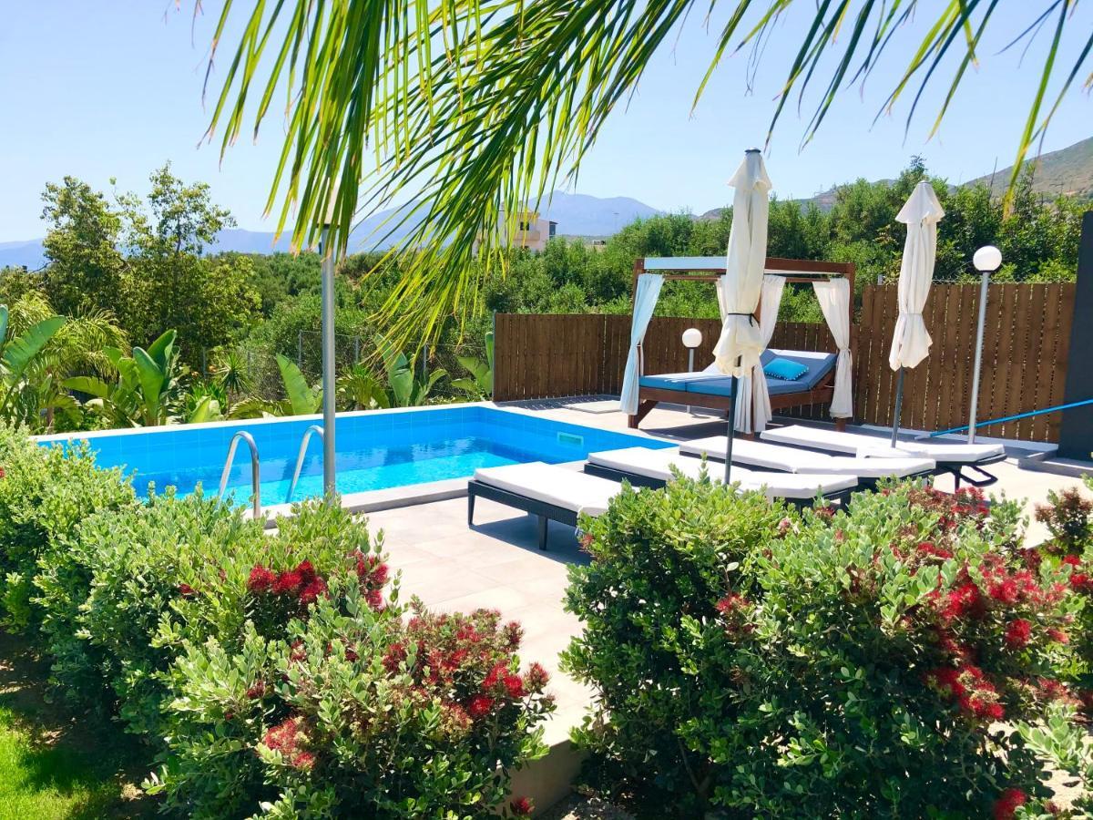 Apartment Izabela With Private Pools